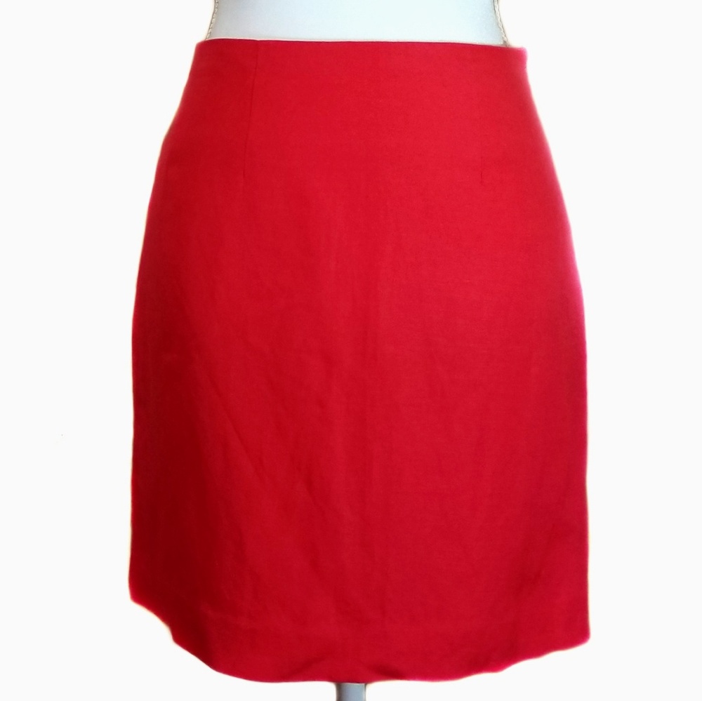 🛍️ SALE Forever 21 (XXI Essentials) Red Skirt - Picture 1 of 4